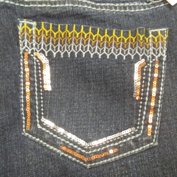 Adktd ladies boot cut jeans.  Long inseam. - Picture 2 of 3